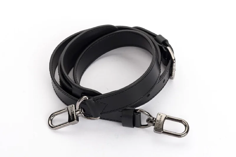 Louis Vuitton Black Leather width 25mm Adjustable Strap, Silver Hardware