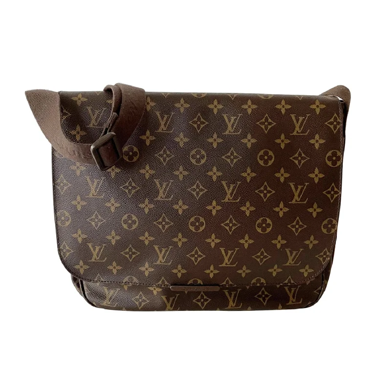 Louis Vuitton Monogram Messenger Beaubourg MM